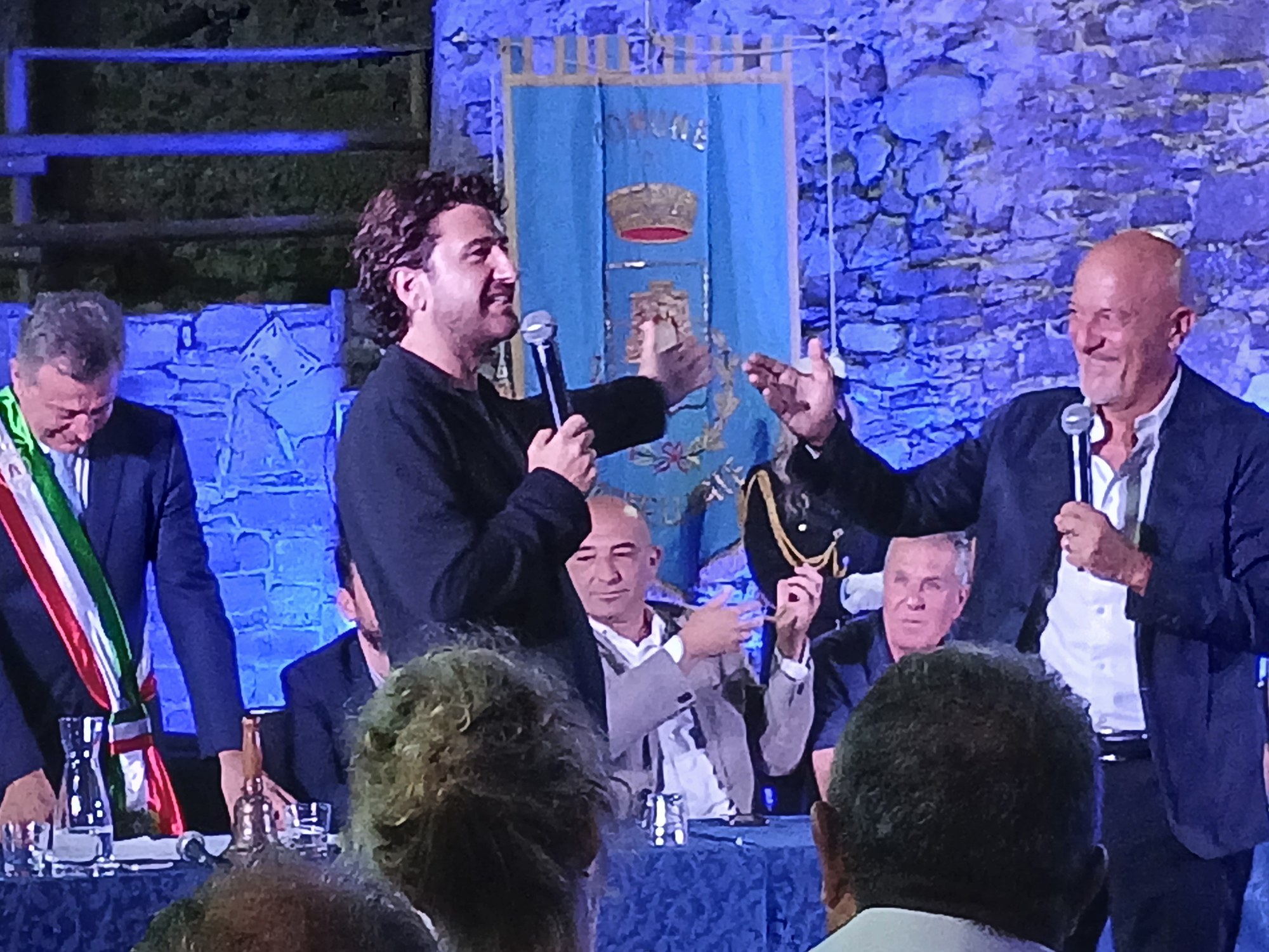 Giacomo Rizzo sul set di Bentornati al Sud – Castellabate, 2026