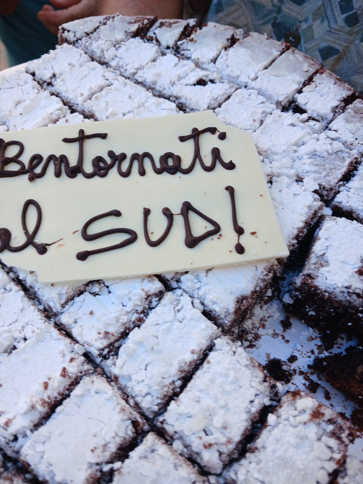 Giacomo Rizzo sul set di Bentornati al Sud – Castellabate, 2026