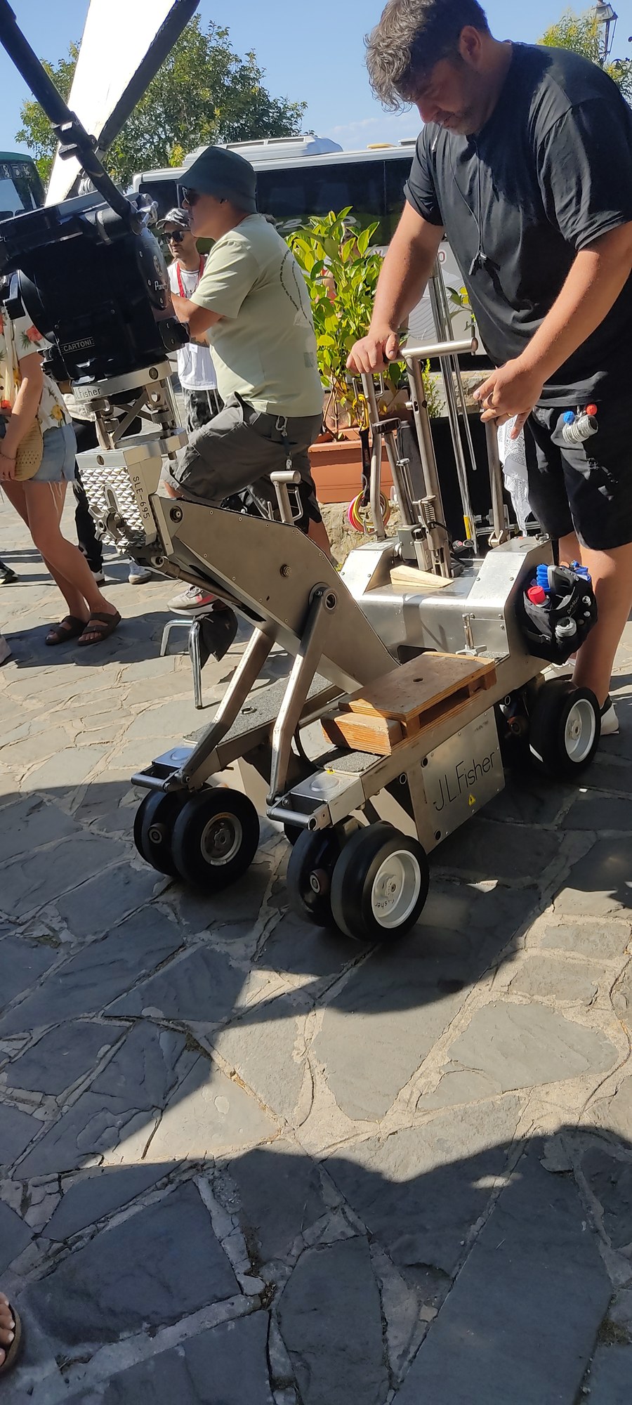 Giacomo Rizzo sul set di Bentornati al Sud – Castellabate, 2026